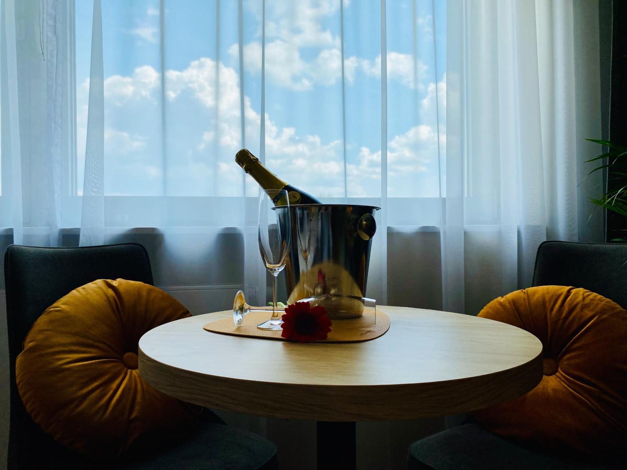 Hotel Conrad Comfort Kraków Eksteriør billede